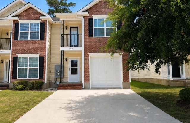 Available NOW- West Augusta Townhome with garage photos photos Available NOW- West Augusta Townhome with garage photos photos
