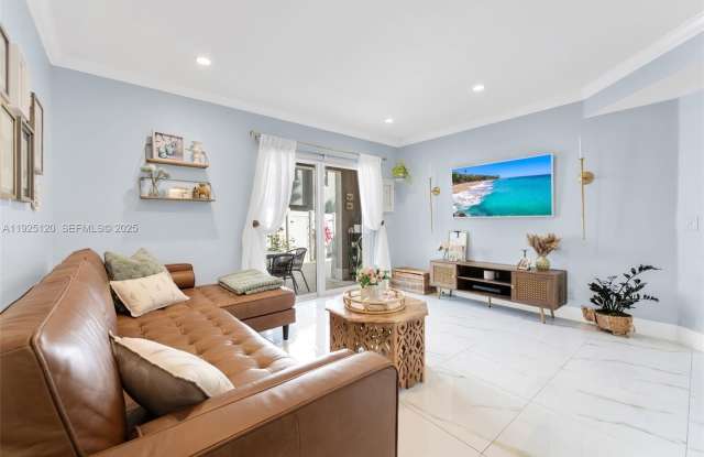 5415 SW 126th Ter photos photos