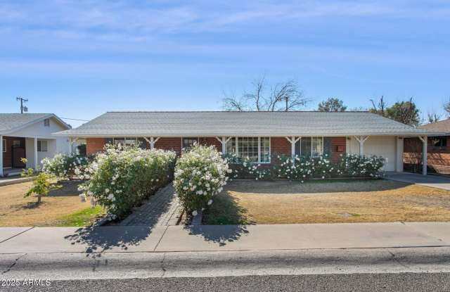 3609 E FAIRMOUNT Avenue photos photos