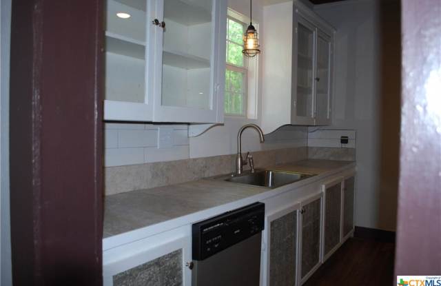 834 Potomac Gallery 4