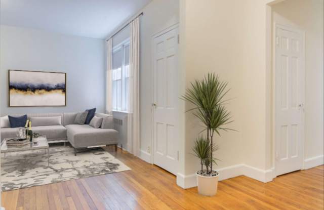 $2,650 Spacious 560 Sq. Ft. Studio Near Cleveland Circle & the Green Line – Parking Available! photos photos