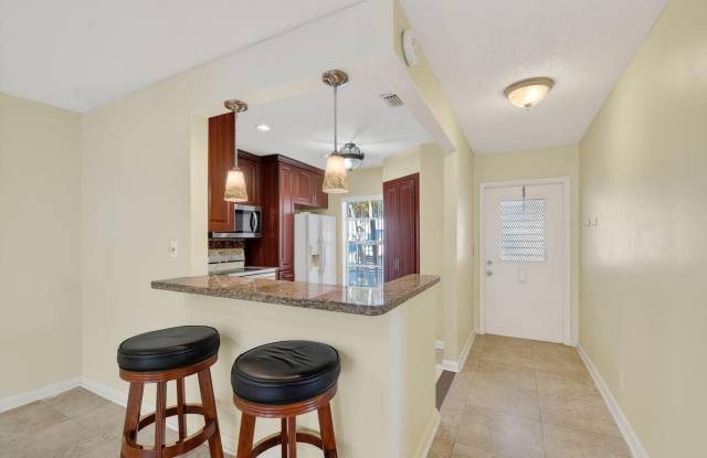 374 Bennington Lane Gallery 4