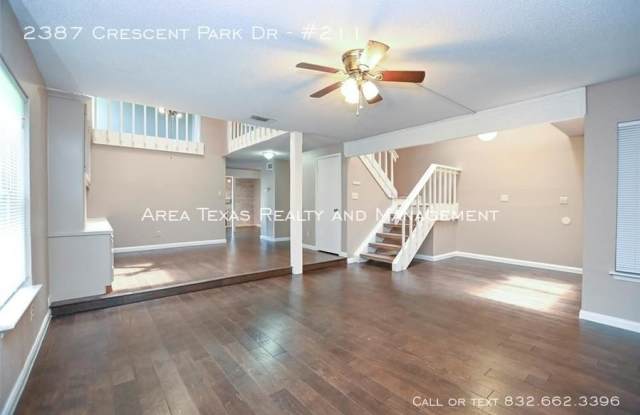 2387 Crescent Park Dr Gallery 2