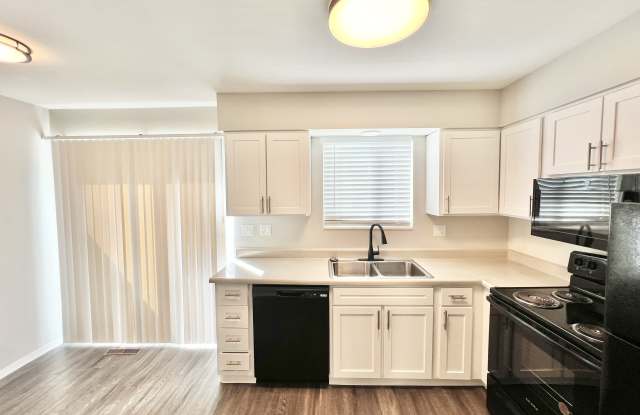 10755 W 12th Ln - 10755 West 12th Lane, Lakewood, CO 80215