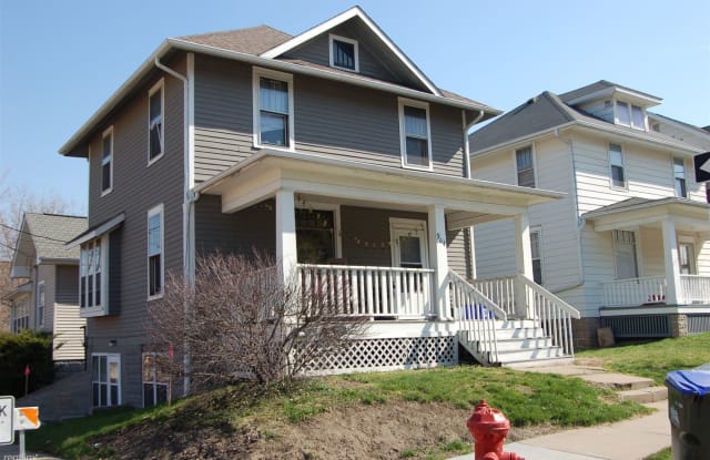 904 Iowa Ave # 2 - 904 Iowa Avenue, Iowa City, IA 52240
