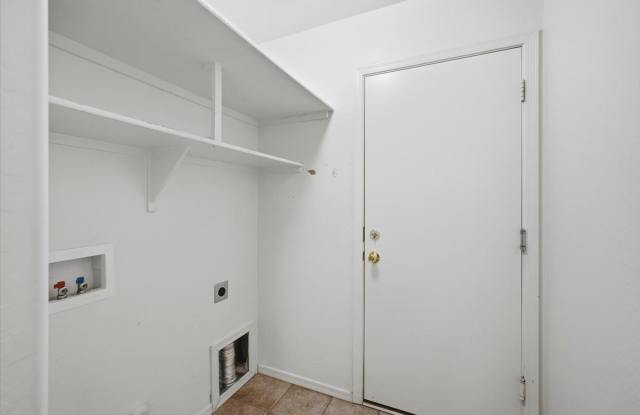 605 Harding Road Gallery 4