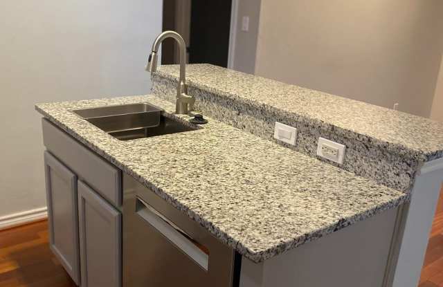 12161 PENDERVIEW Terrace unit: 906 Gallery 4