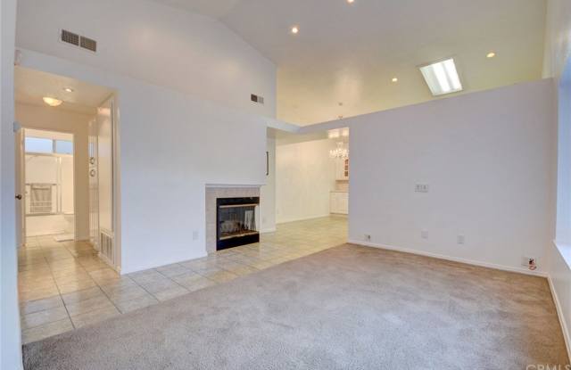 15506 Oak Springs Road Gallery 3