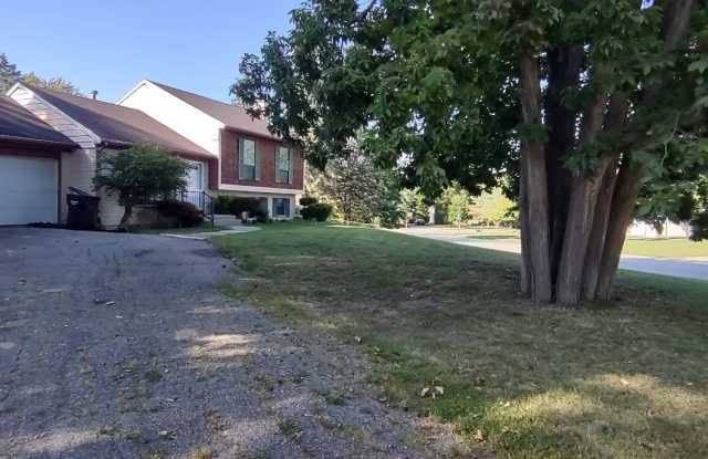 1945 Glenmoor Court Southeast Gallery 4