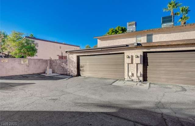 4339 Spencer Street photos photos