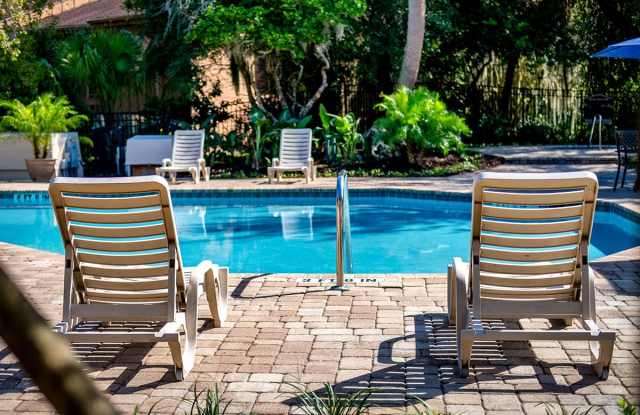Woodlake Park Apartments Gallery 4