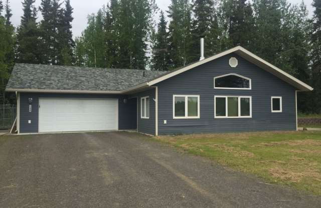 3 Bed/2Ba/2Car heated garage in North Pole. Pets Friendly! photos photos