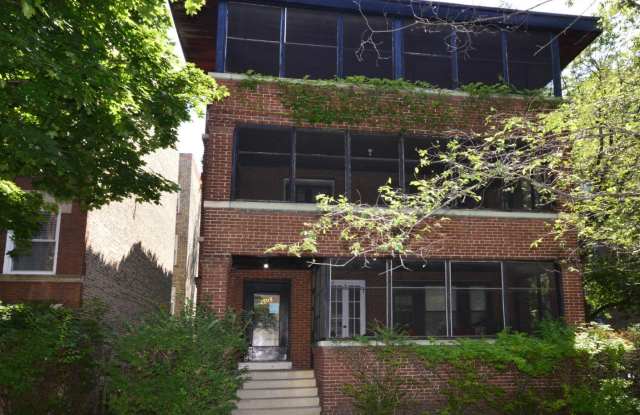 1505 Maple Avenue unit: 2 photos photos