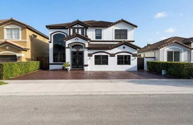 15350 SW 11 ST Gallery 1