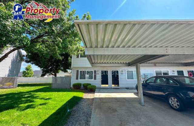 2073 N Woodford Avenue photos photos