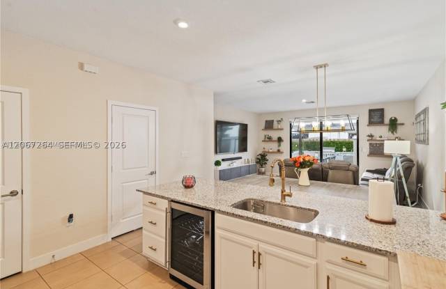 23296 SW 110th Ct Gallery 3