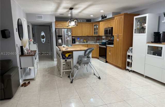 7151 W 3rd Ct Gallery 3