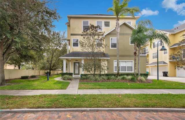 28 W ESTHER STREET - 28 West Esther Street, Orlando, FL 32806