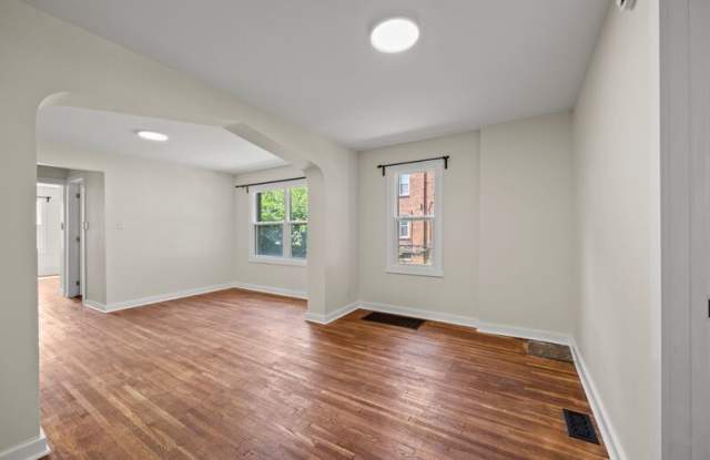 1383 Eastview Gallery 2