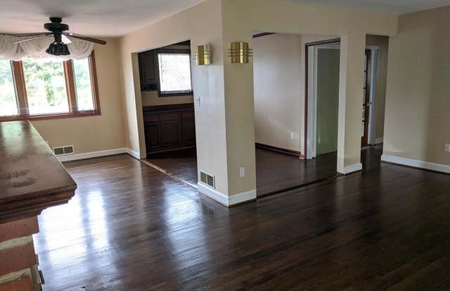 2949 TERRACE DRIVE Gallery 4