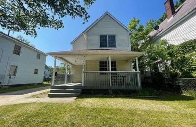 Charming 3BR House in Cleveland photos photos