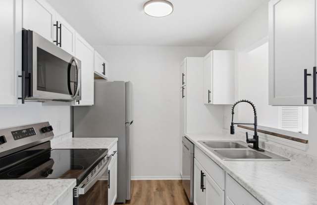 Pickwick Place photos photos