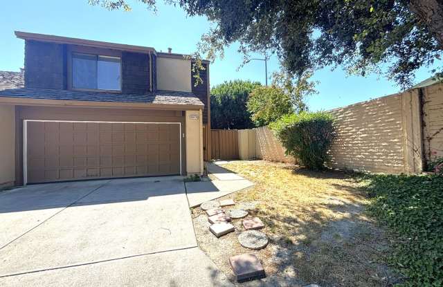 3 Bedroom | 2.5 Bathroom | 2-Story Fremont Home | Available Now! photos photos