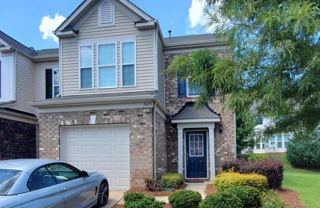 2426 Royal York Avenue photos photos