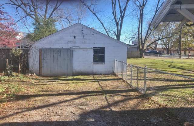 3 Bedrooms 1 Bath Gallery 3