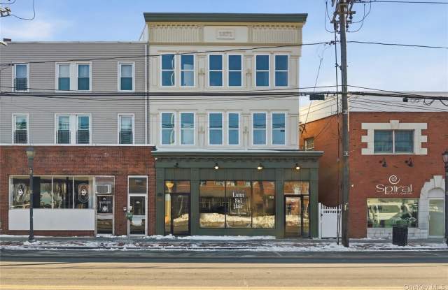 13 W Hoffman Avenue unit: 3 photos photos