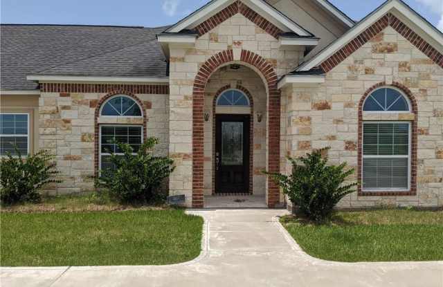 232 Wellspring Boulevard - 232 Wellspring Blvd, Victoria County, TX 77904