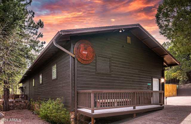 1042 S HUNTER CREEK Drive unit: 1 photos photos