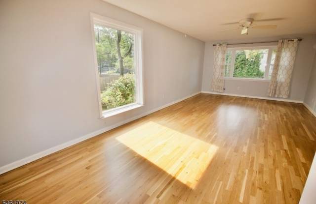 1425 Boynton Ave Gallery 2