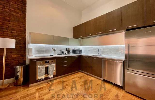 72 Willoughby St. photos photos