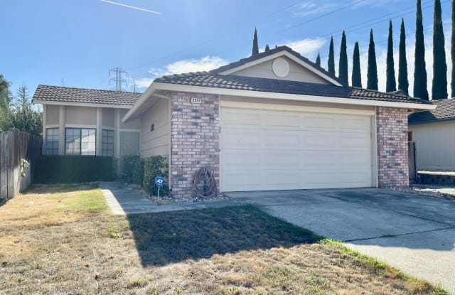 2532 Carpinteria Dr. - 2532 Carpinteria Drive, Antioch, CA 94531