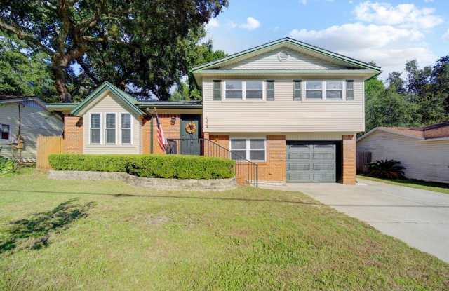 1024 Juniper Avenue - 1024 Juniper Avenue, Niceville, FL 32578