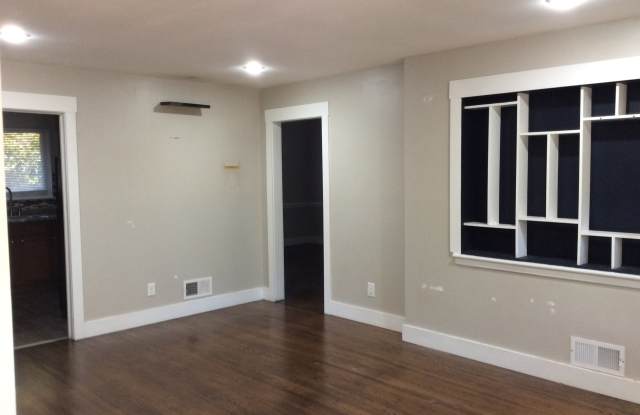 3423 Sudbury Rd Gallery 2