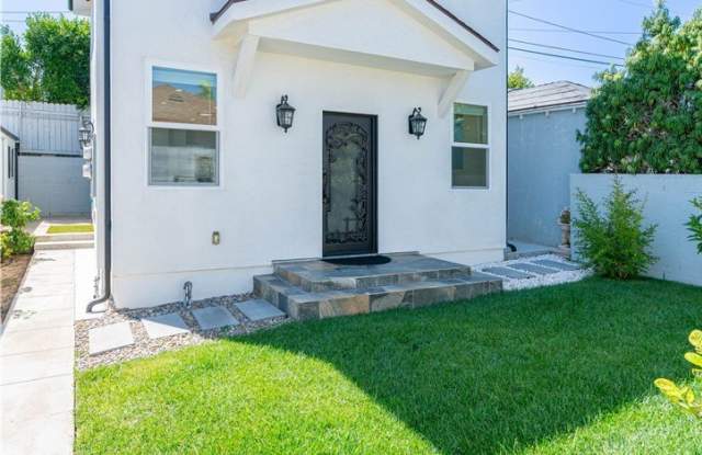 8421 Bleriot Avenue photos photos