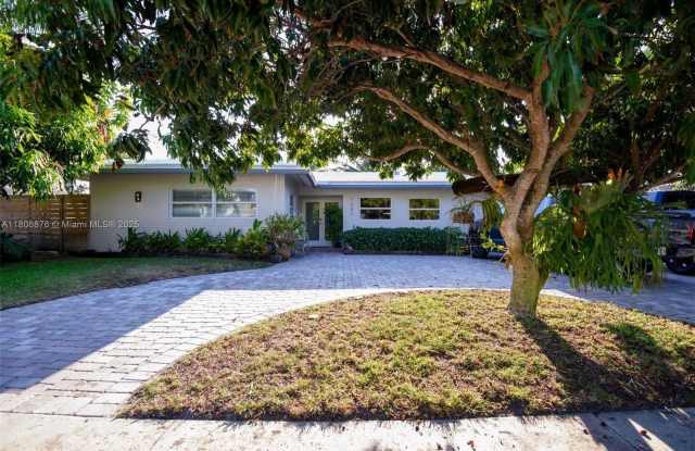 1251 SW 11th Ter photos photos