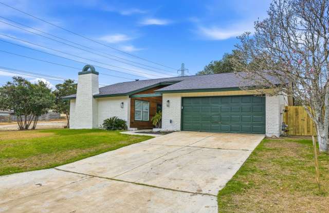 Spacious Olympia Hills Home Near Randolph AFB with a Massive Private Backyard! Gallery 4