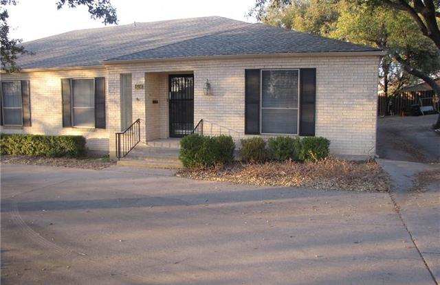 5116 Lovell Avenue Gallery 2
