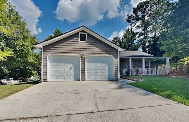 1410 Stoneleigh Way Gallery 1