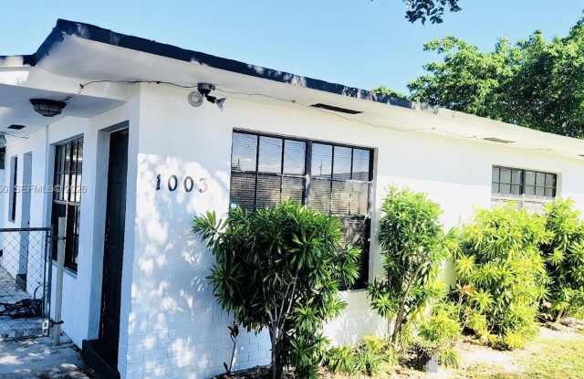 1003 NW 73 St photos photos