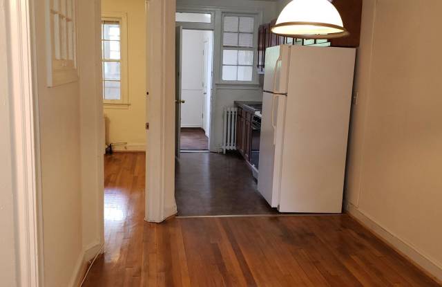 1844 D STREET NE Gallery 3