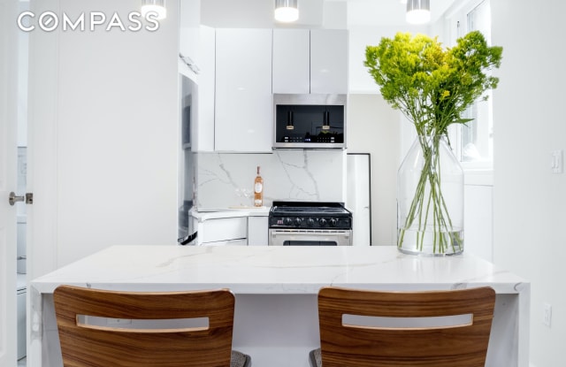 390 West End Avenue - 390 West End Ave., New York City, NY 10024