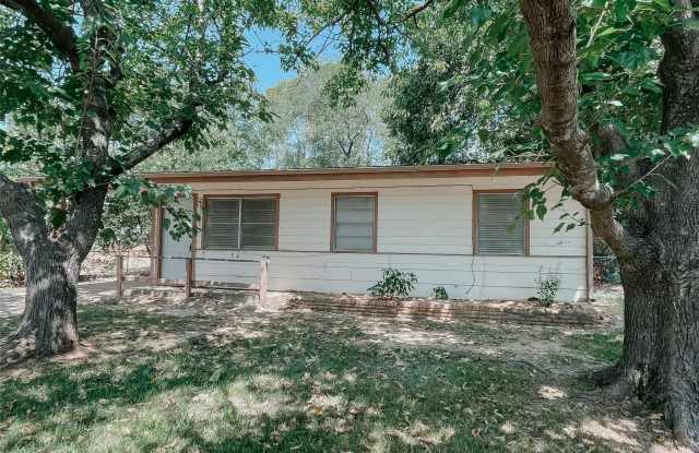 405 Knob Circle Gallery 2