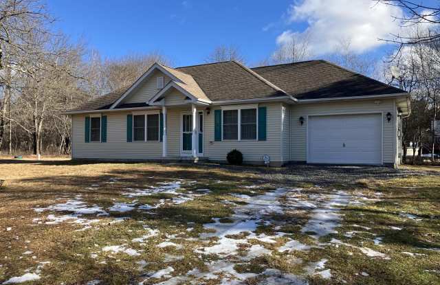 14 Katu Trail - 14 Katu Trail, Indian Mountain Lake, PA 18210