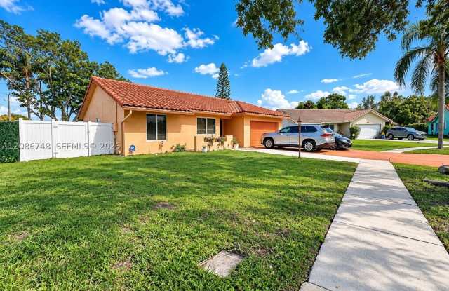 21034 Chinaberry Dr Gallery 2