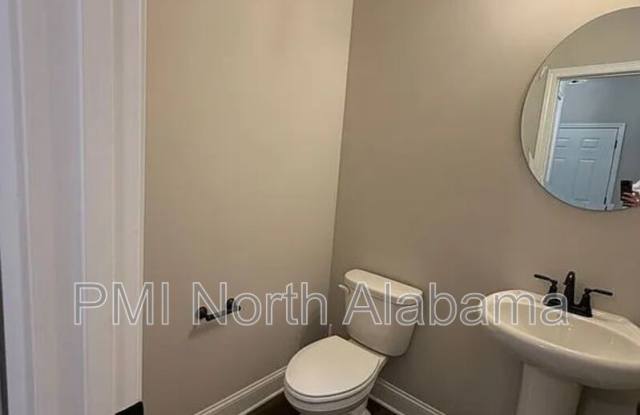 1711 Golf Club Lane Gallery 4