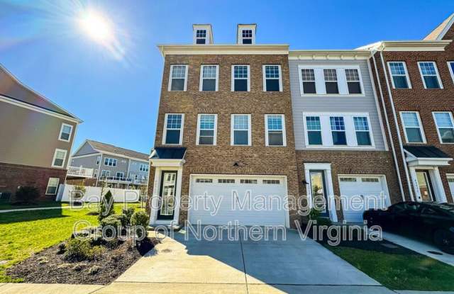 42961 Running Creek Sq - 42961 Running Creek Square, Loudoun County, VA 20175